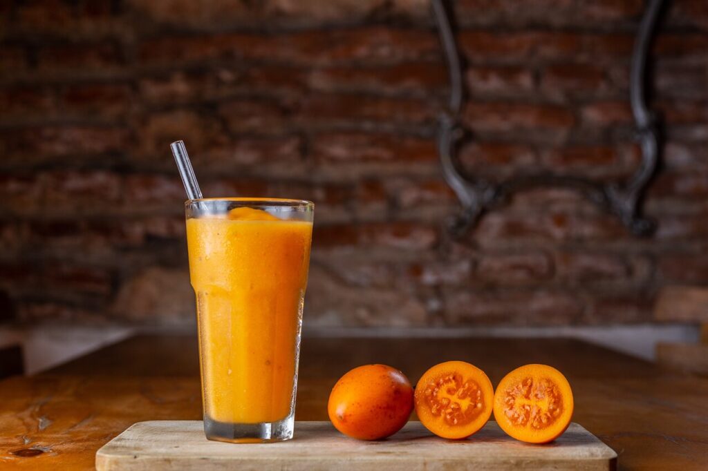 jugo de tomate de arbol